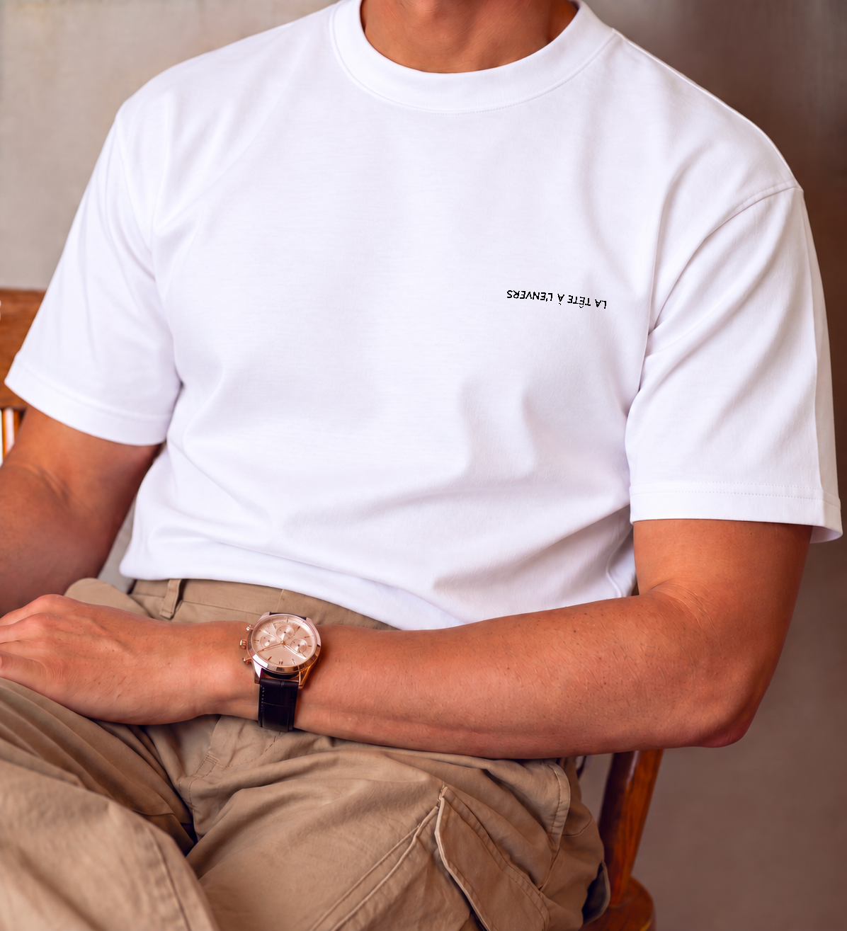 La tête à l'envers - T-Shirt Brodé